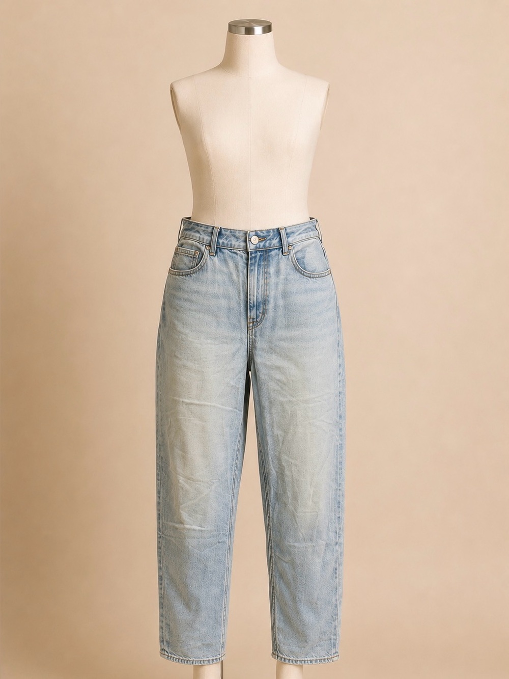 American Eagle Outfitters High Rise Light Wash Blue Jeans
